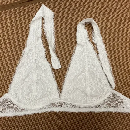 Chic Halter Bralette with Lace Design - Image 4