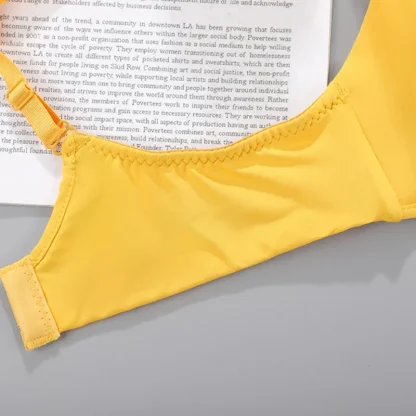 Plain Seamless Bra with V-neckline - Image 6